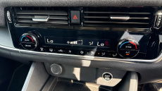 Nissan Qashqai 1.3 DiG-T MH 158 Acenta Premium 5dr Xtronic Petrol Hatchback